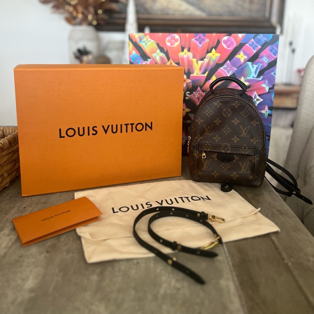 Mini Palm Springs. Like brand new.